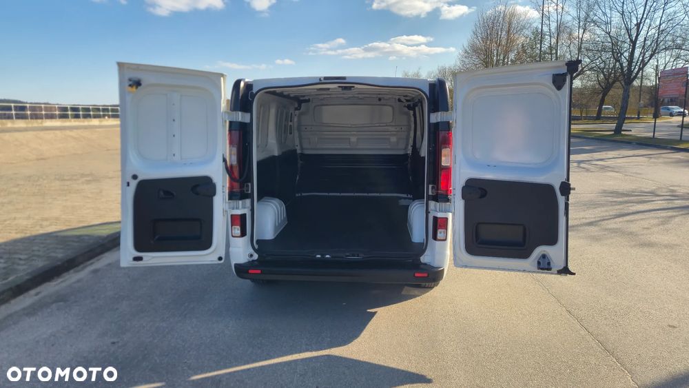 Opel Vivaro - 22