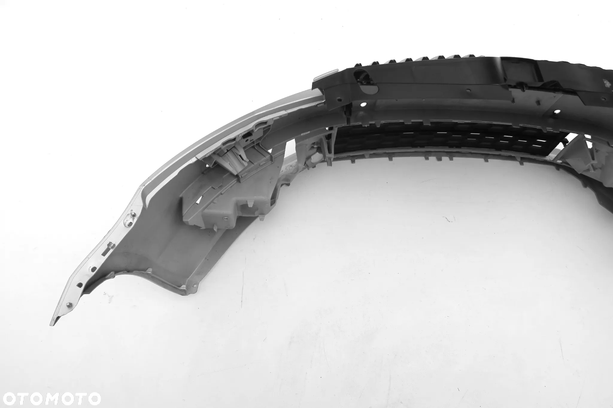 SKODA OCTAVIA 3 III 5E 2012 - 2016 zderzak przód grill kratka ORYGINAŁ OE - 9