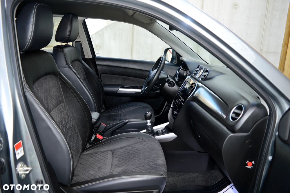 Suzuki Vitara 1.4 Boosterjet Hybrid Allgrip Comfort+ "SHINKAI" - 10