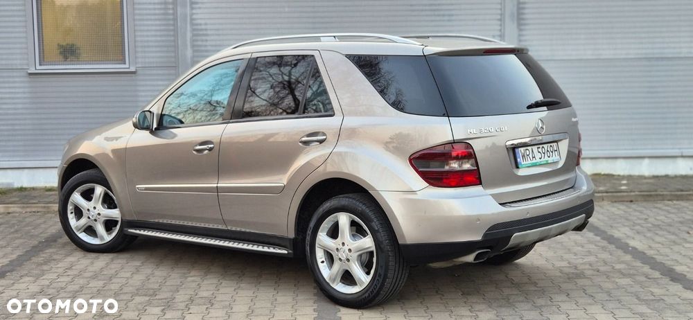 Mercedes-Benz ML 320 CDI 4Matic 7G-TRONIC Edition 10 - 26