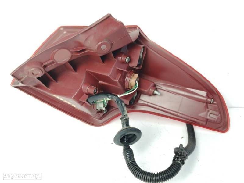 FAROLIM TRASEIRO ESQUERDO TOYOTA RAV 4 IV 2015 -8156142171 - 2