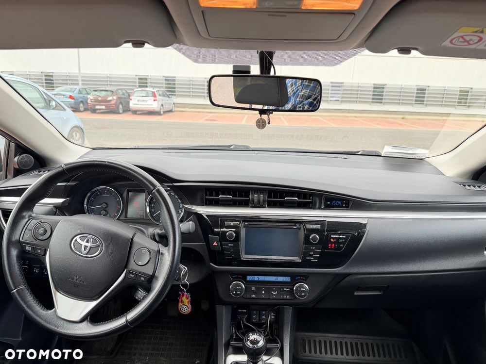 Toyota Corolla 1.6 Prestige - 8