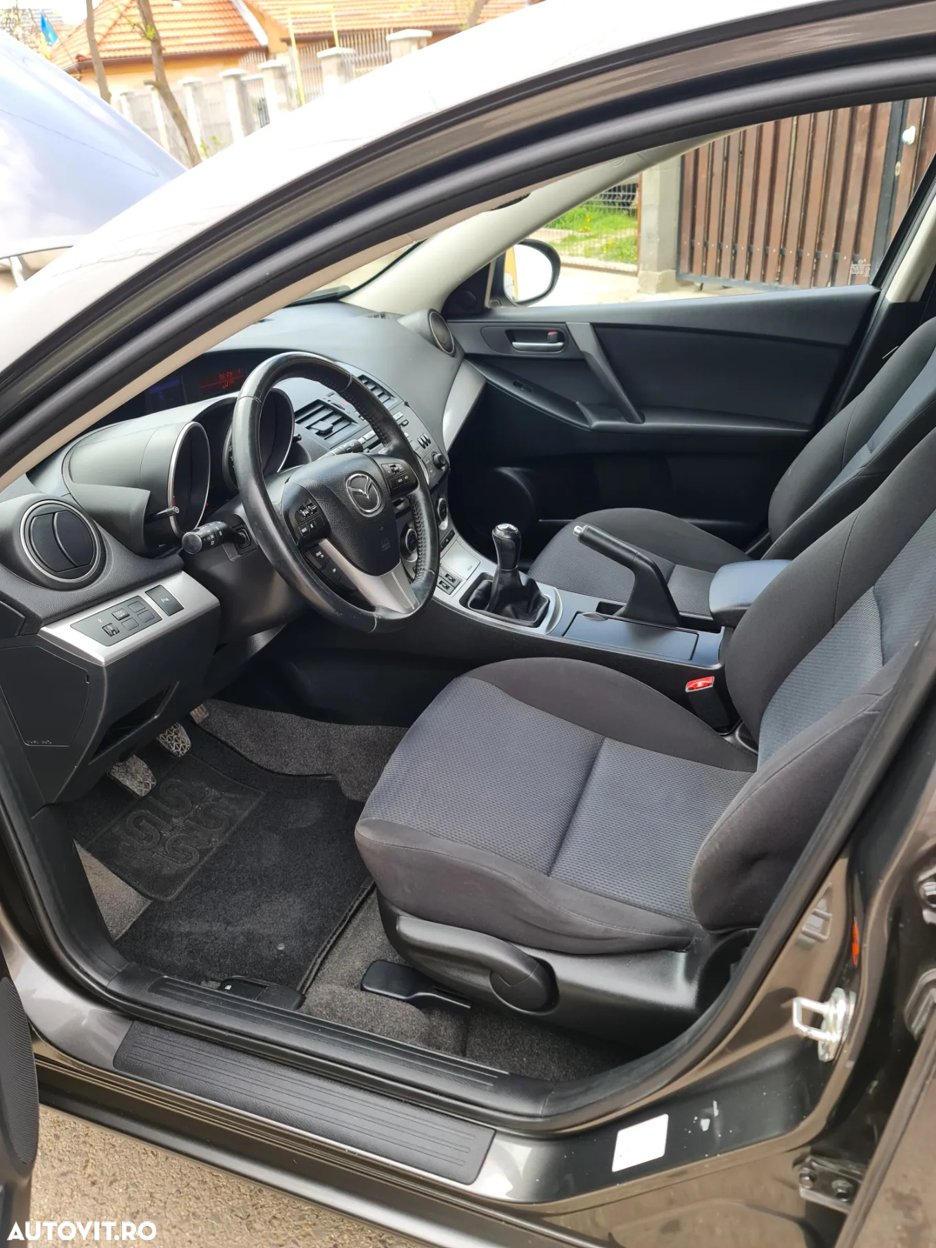 Mazda 3 - 15