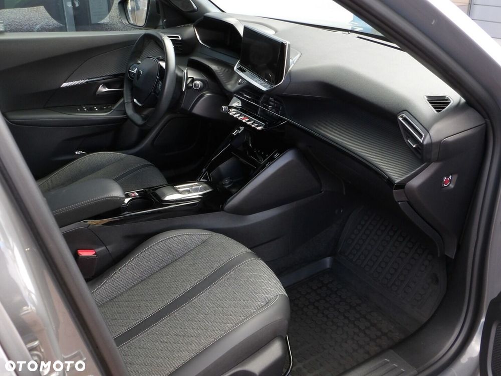 Peugeot 2008 1.2 PureTech Allure S&S EAT8 - 25