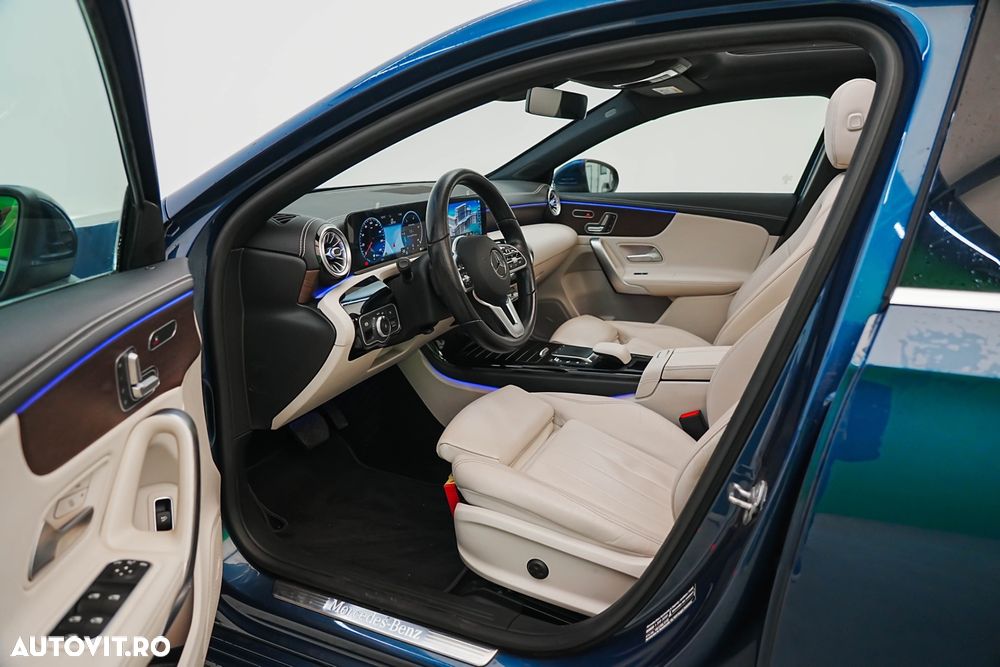 Mercedes-Benz A 180 d Sedan Aut. - 18