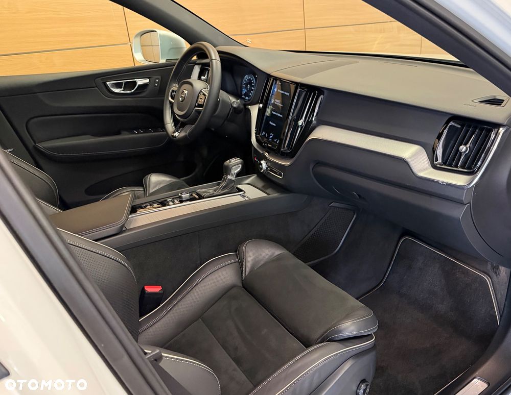 Volvo XC 60 T5 GPF R-Design - 7