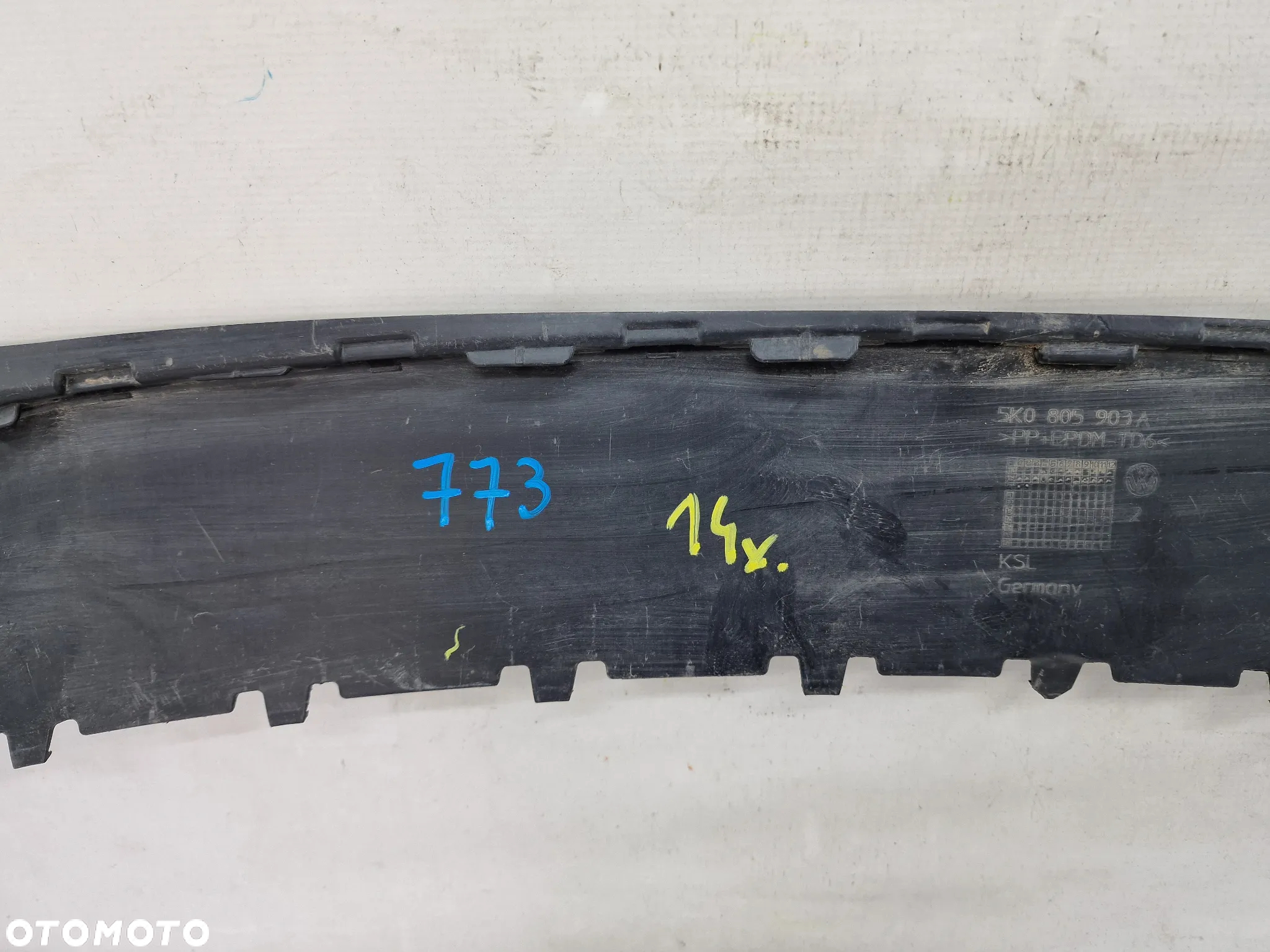 VW GOLF VI 6 5K0 , GOLF VI 6 + PLUS 5M0 08- OSŁONA / DOKŁADKA POD ZDERZAK / SPOJLER ZDERZAKA PRZEDNIEGO PRZÓD , NR 5K0805903A , NR AUKCJI OSŁ773 - 2