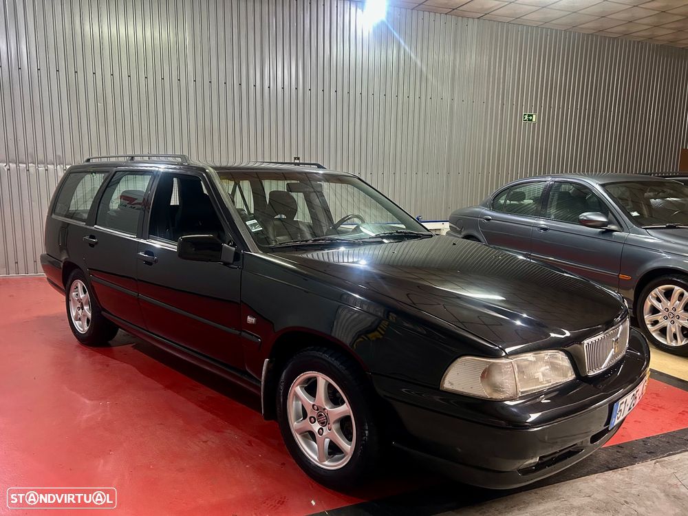 Volvo V70 2.0 T - 3