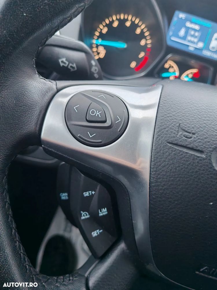 Ford Kuga 1.6 EcoBoost 2x4 Titanium - 15