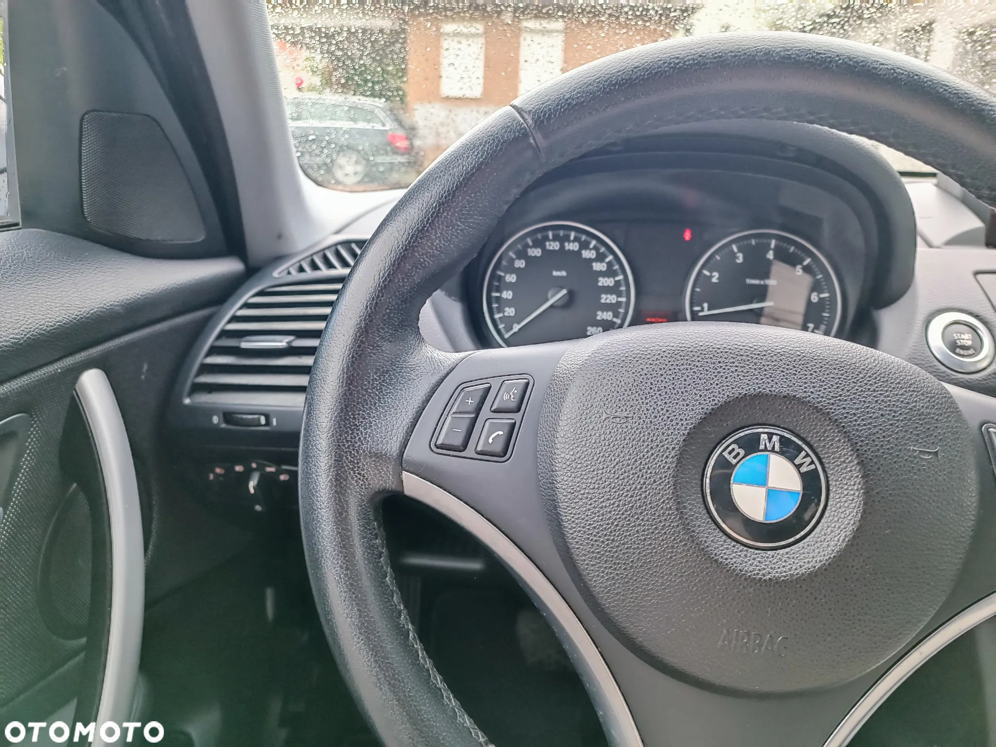 BMW Seria 1 120i - 16