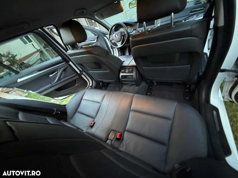 BMW Seria 5 520d Aut. Luxury Line - 8