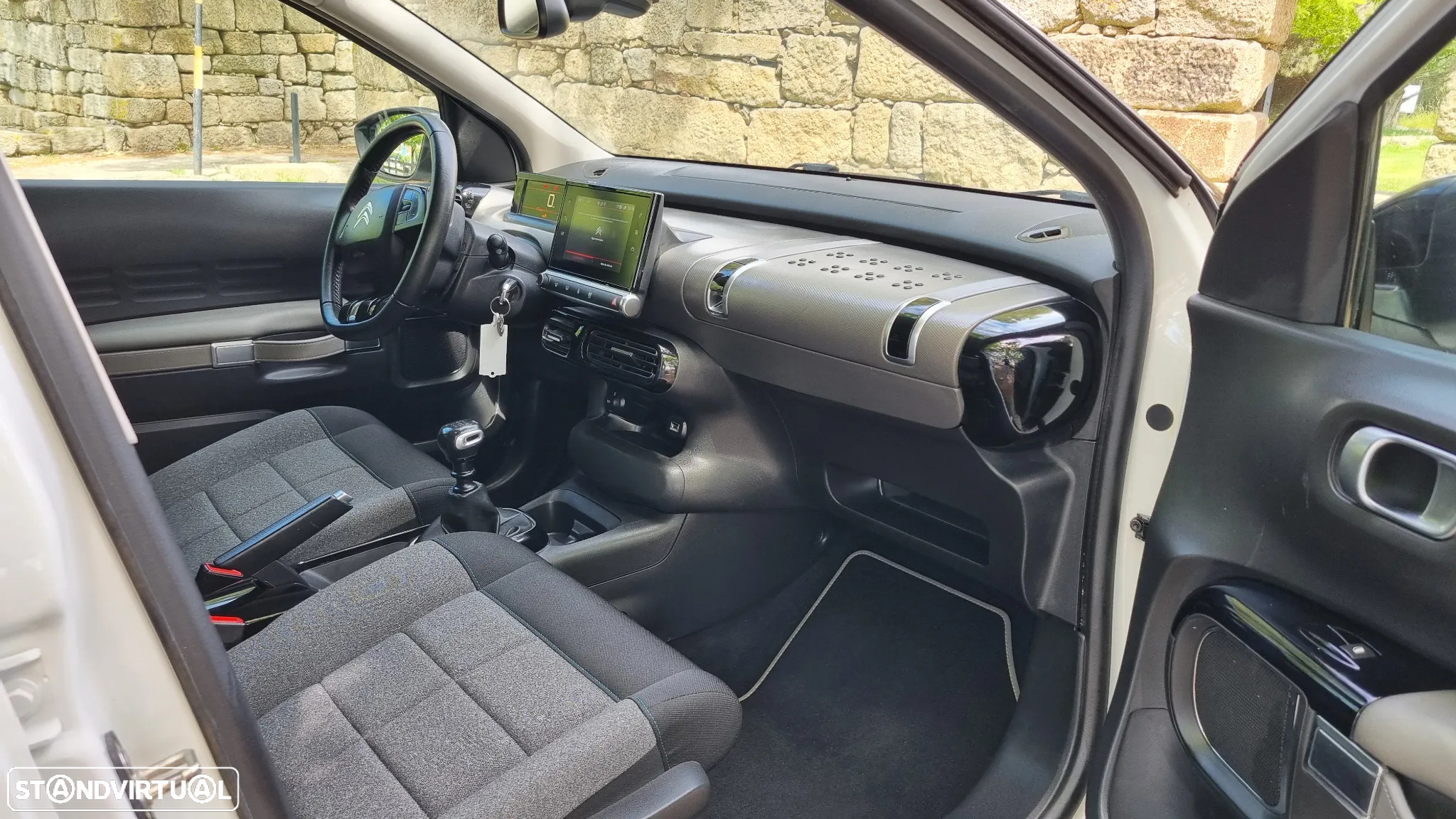 Citroën C4 Cactus 1.2 PureTech Feel Business - 23