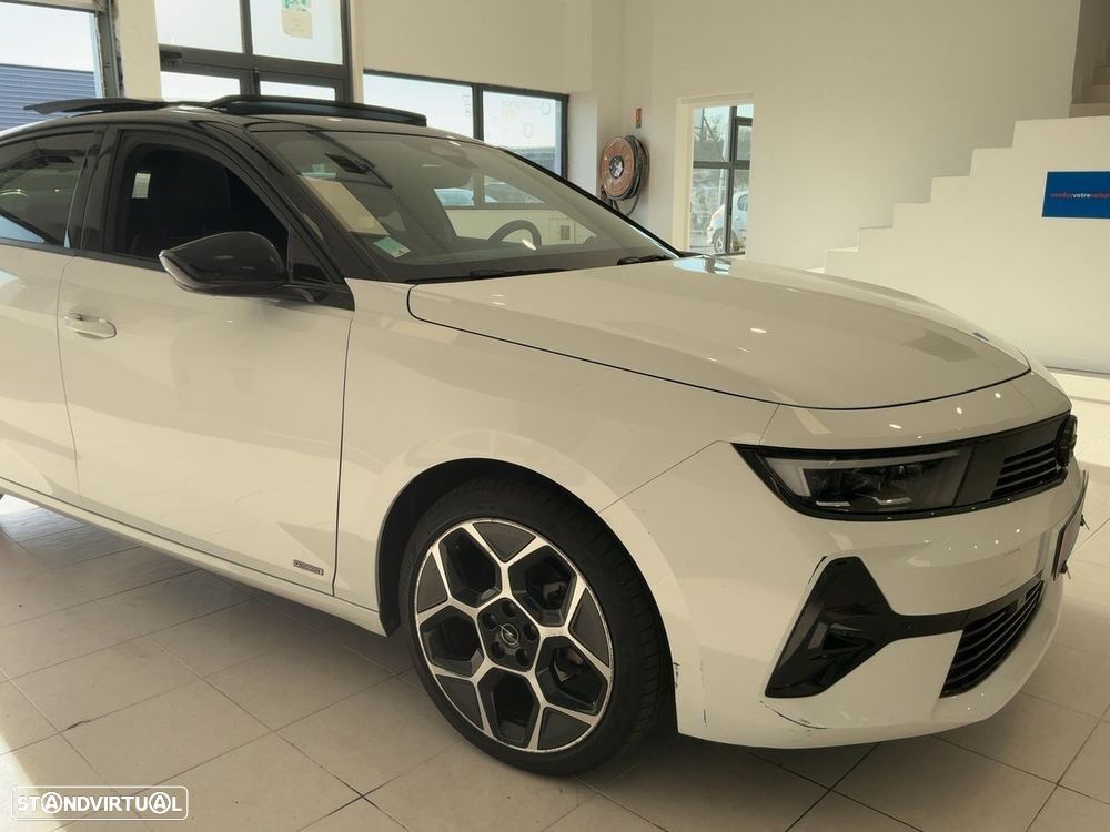 Opel Astra 1.2 Turbo Auto Ultimate - 2