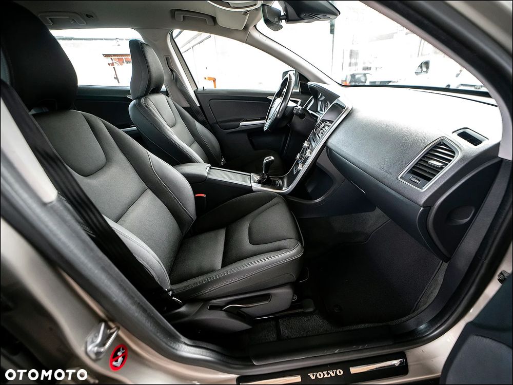 Volvo XC 60 - 35