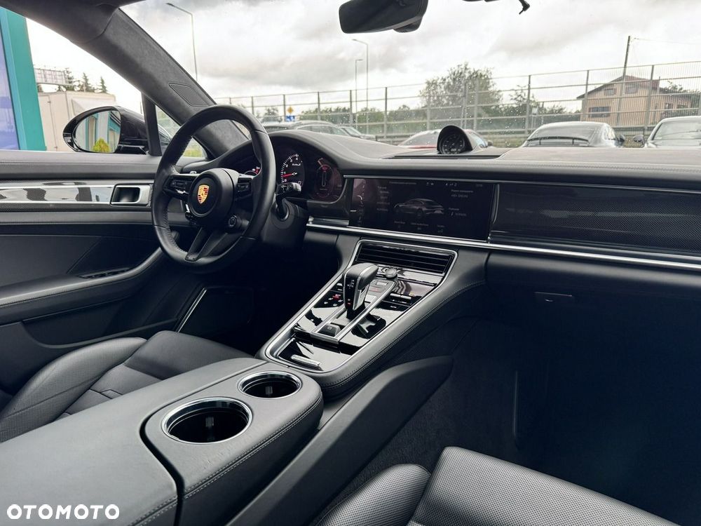 Porsche Panamera Turbo S - 18