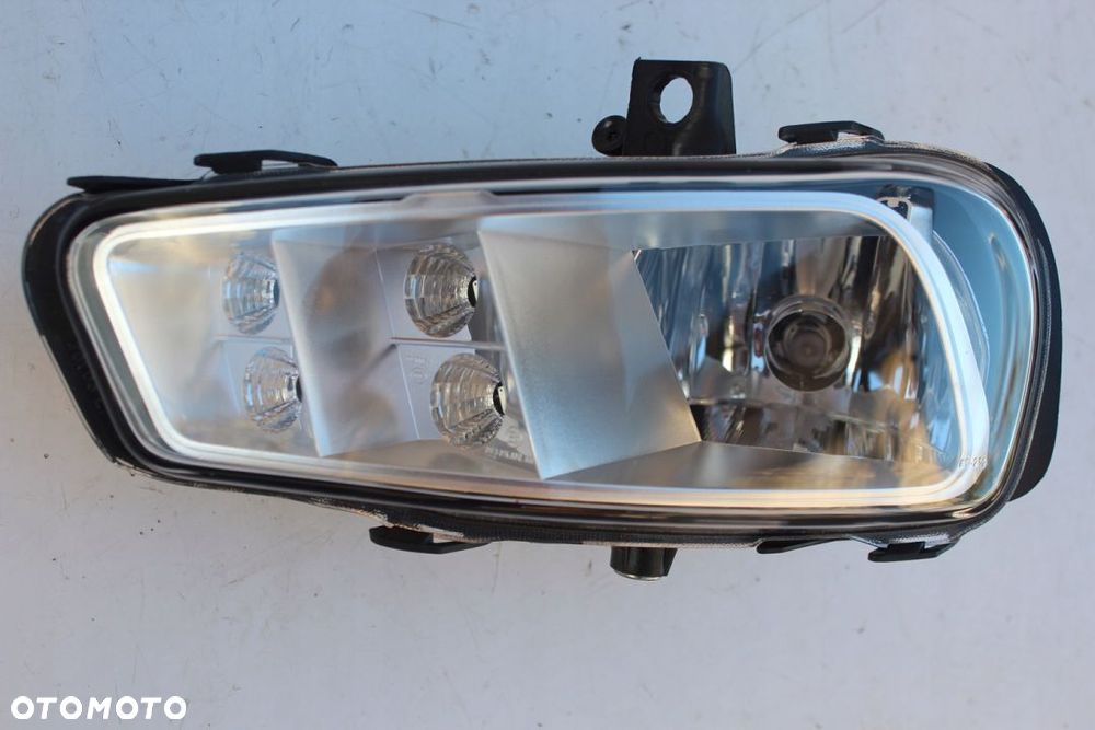 Halogen Przeciwmgielny Mercedes Actros MP4 2012-  H11 Led Oryginał A9608202256 A9608202156 - 4