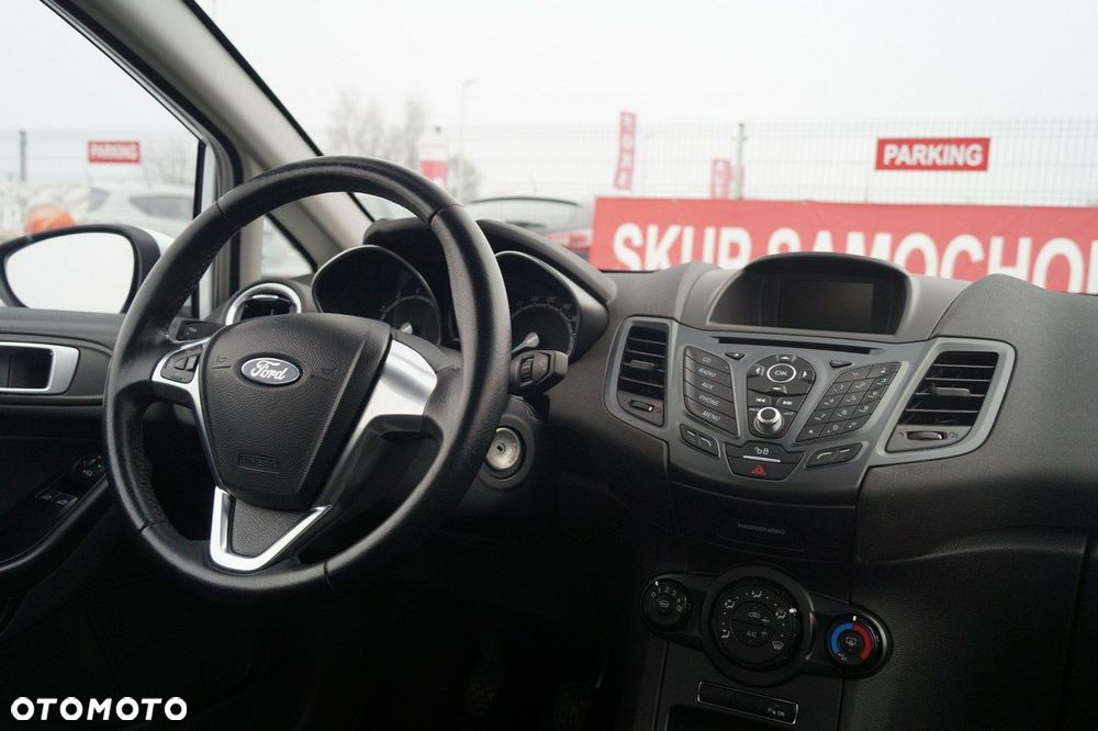 Ford Fiesta - 21