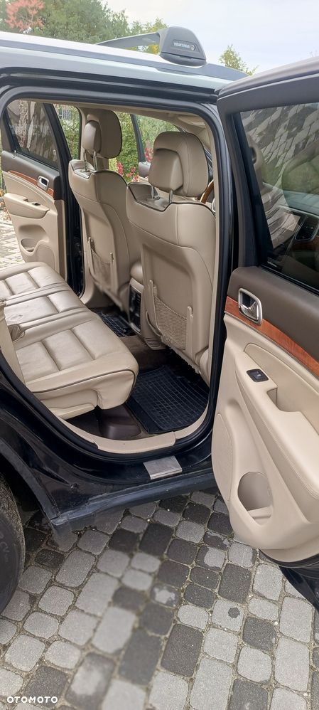 Jeep Grand Cherokee - 8