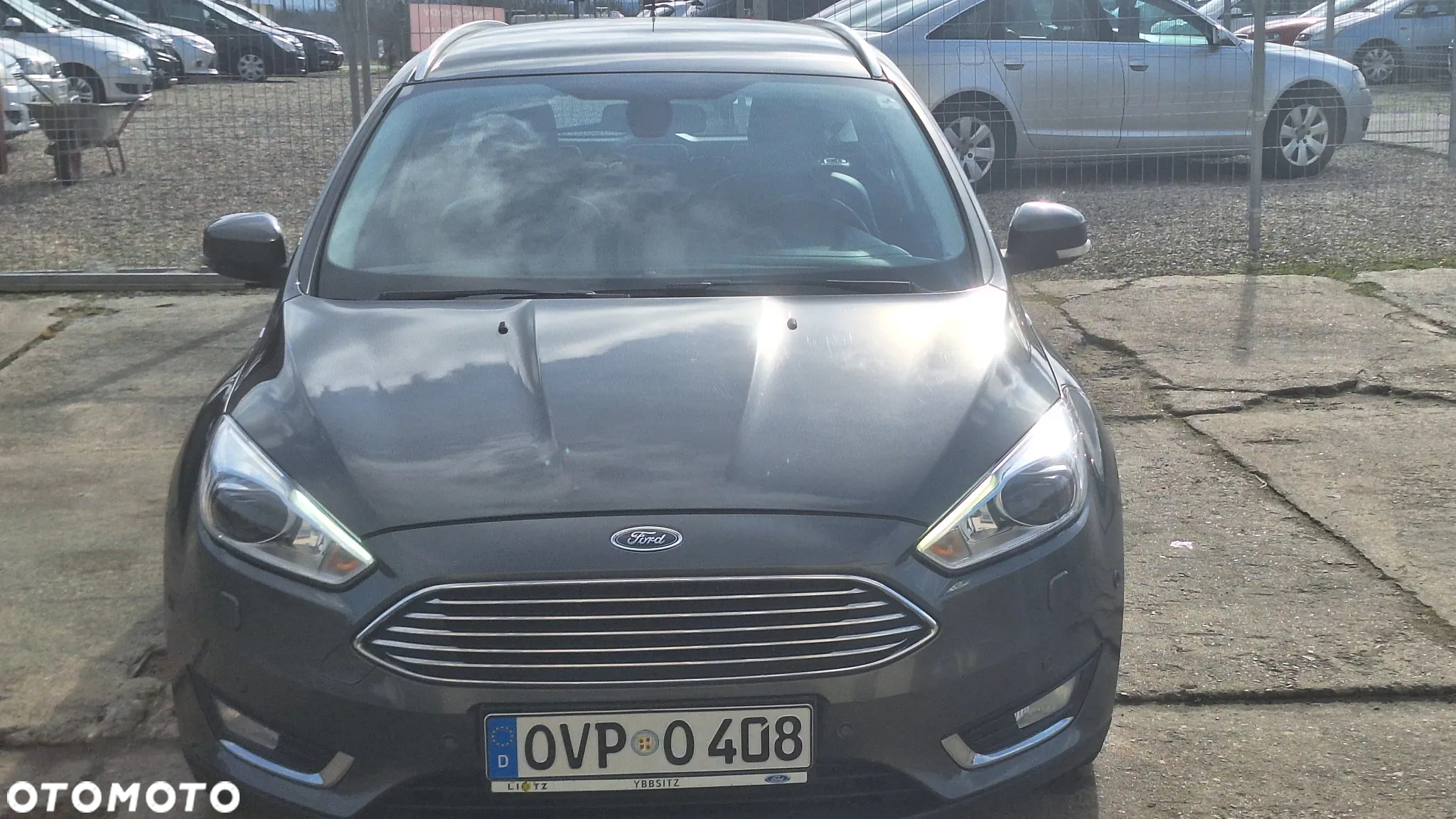 Ford Focus 2.0 EcoBlue Start-Stopp-System TITANIUM - 3