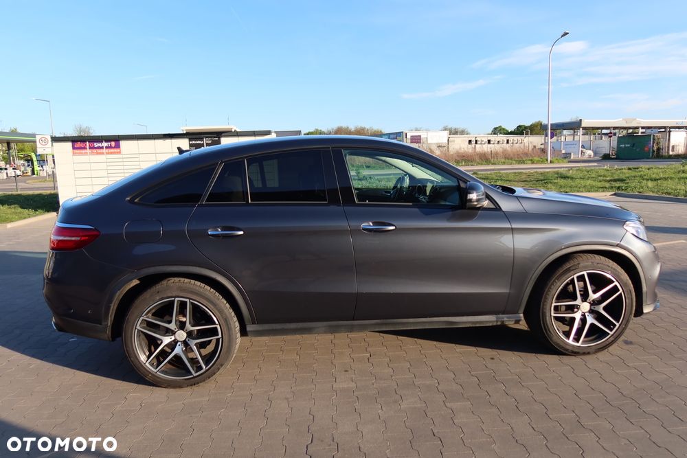 Mercedes-Benz GLE 350 d 4Matic 9G-TRONIC AMG Line - 7