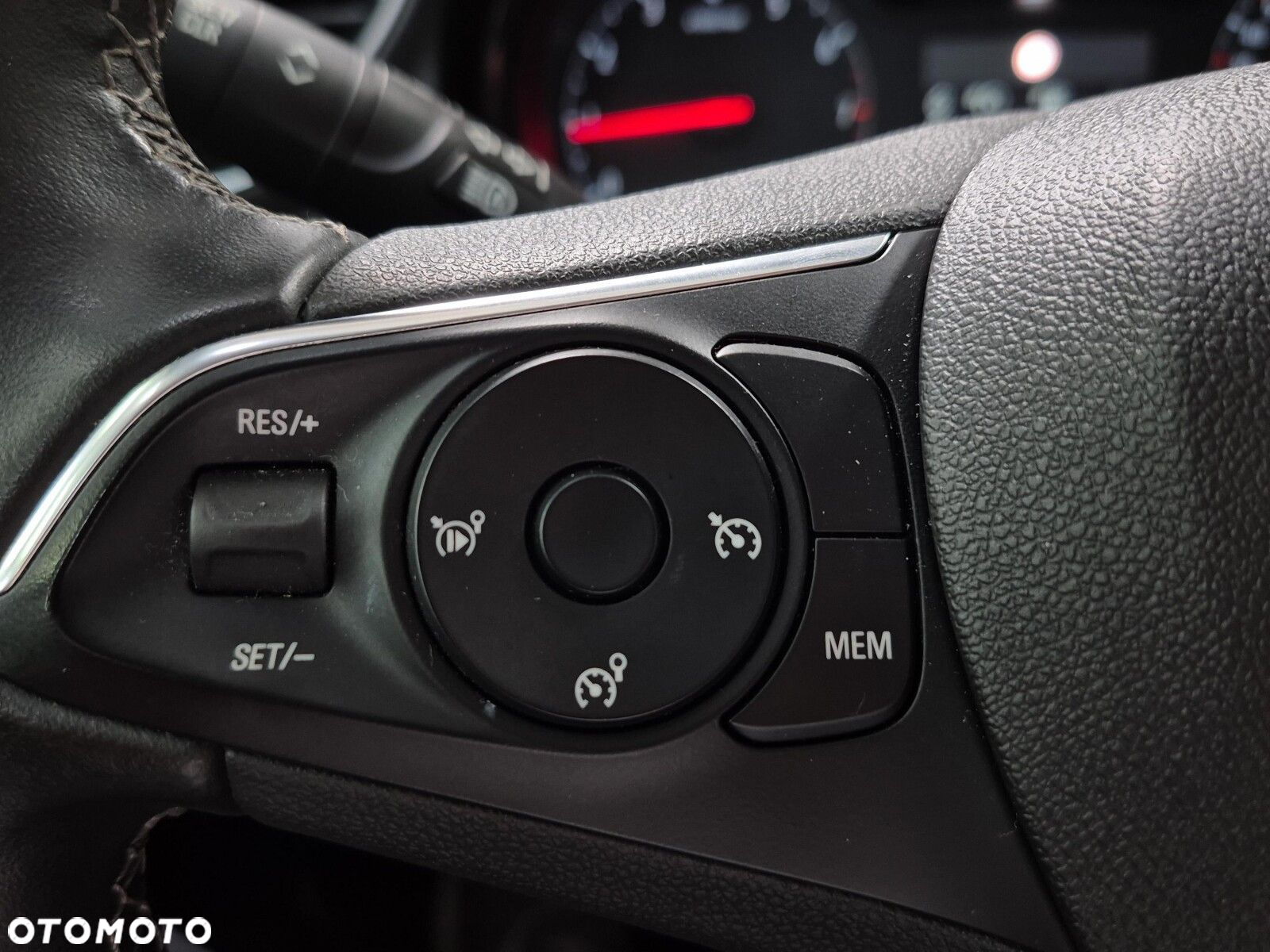 Opel Grandland X 1.2 T GPF Edition S&S - 21