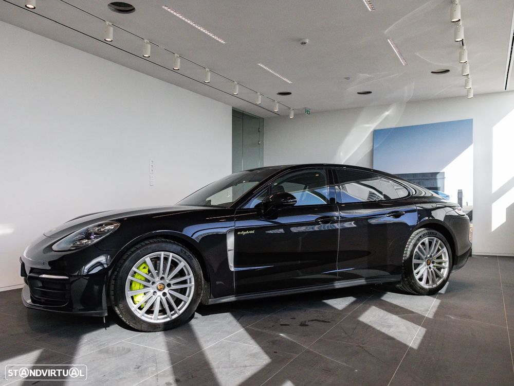 Porsche Panamera 4 E-Hybrid Platinum Edition - 8