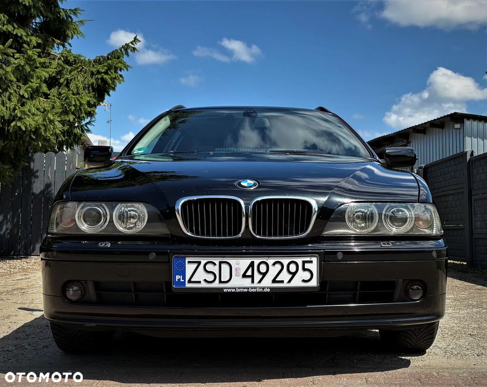 BMW Seria 5 520i Touring - 2