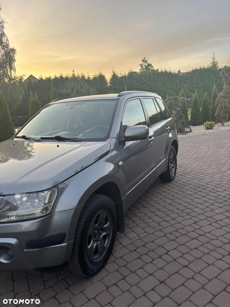 Suzuki Grand Vitara 2.0 - 2
