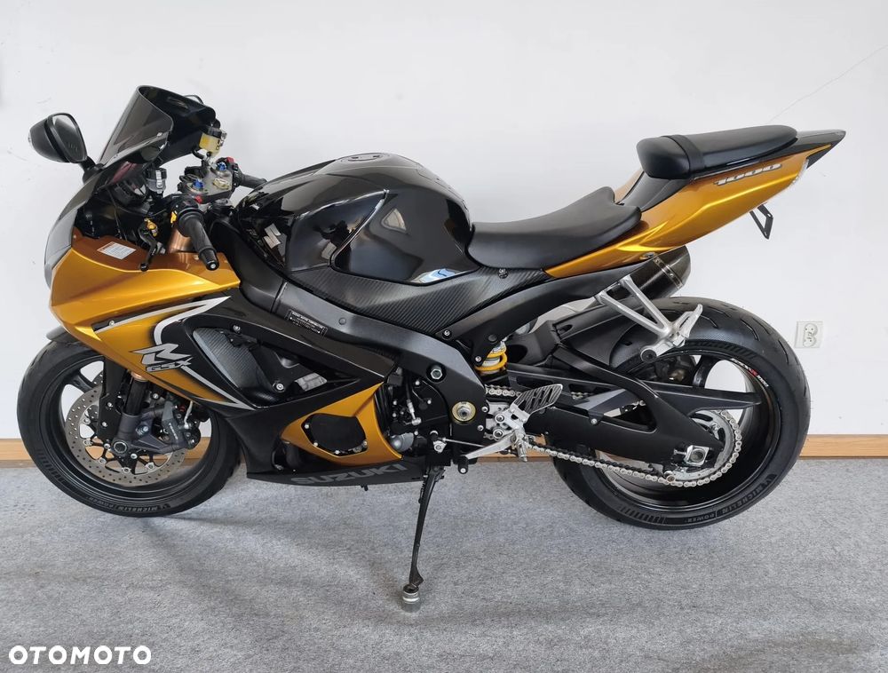 Suzuki GSX-R - 11