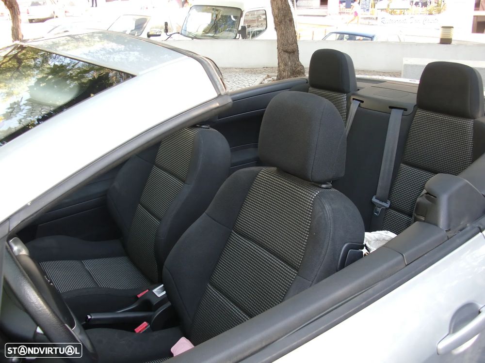 Peugeot 307 CC 2.0 HDi FAP - 6