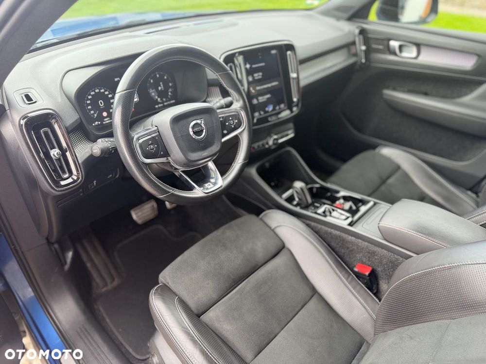 Volvo XC 40 D4 AWD Geartronic R-Design - 16
