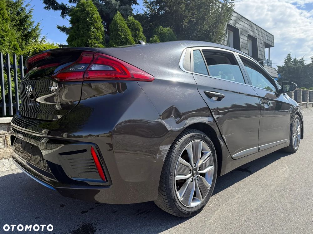 Hyundai IONIQ hybrid Business - 7