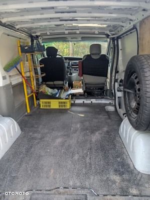 Opel Vivaro L1H1 2.7t - 10