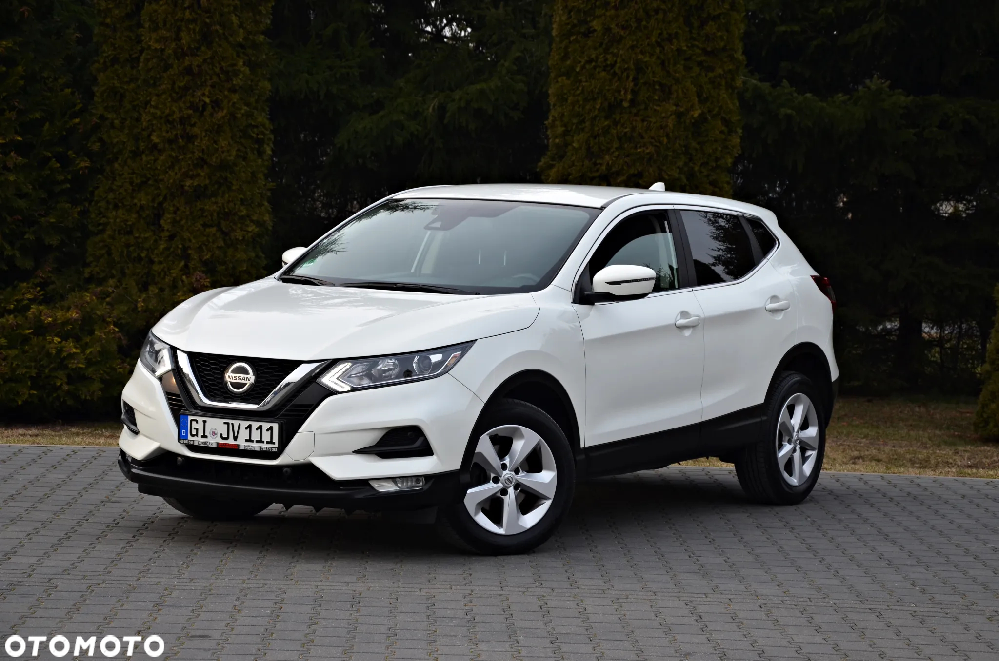 Nissan Qashqai 1.3 DIG-T DCT TEKNA - 2