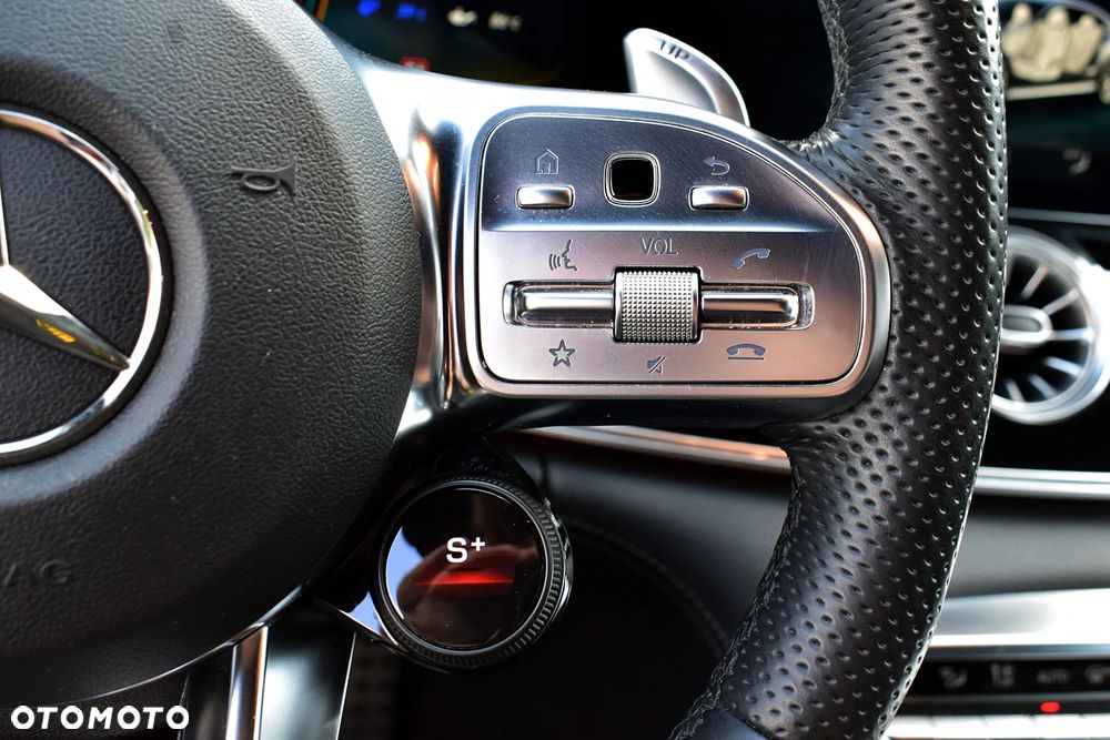 Mercedes-Benz AMG GT 43 4-Matic+ - 12