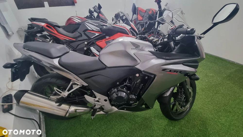 Honda CBR - 1