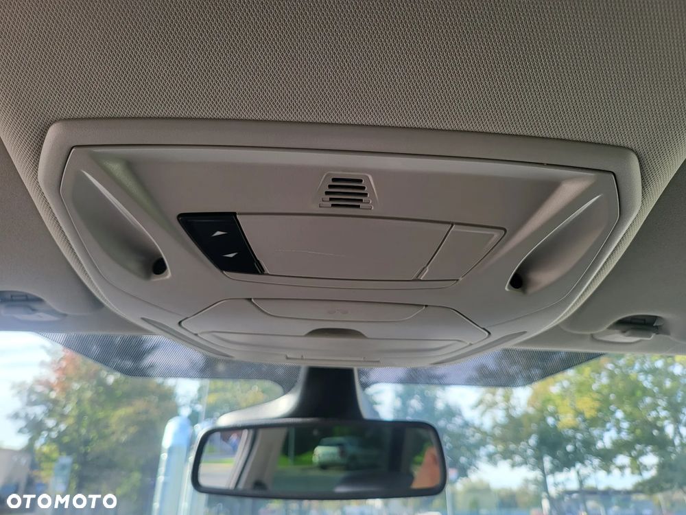 Ford S-Max 2.0 TDCi DPF Titanium X - 36