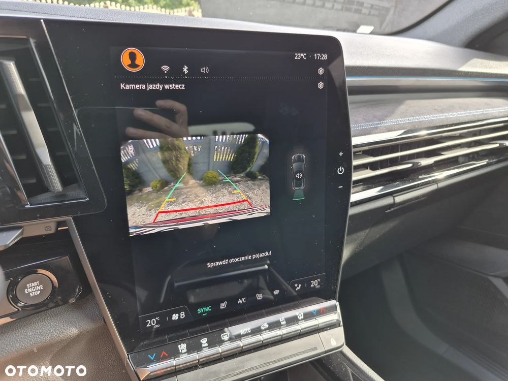 Renault Austral 1.3 TCe mHEV Iconic esprit Alpine - 22