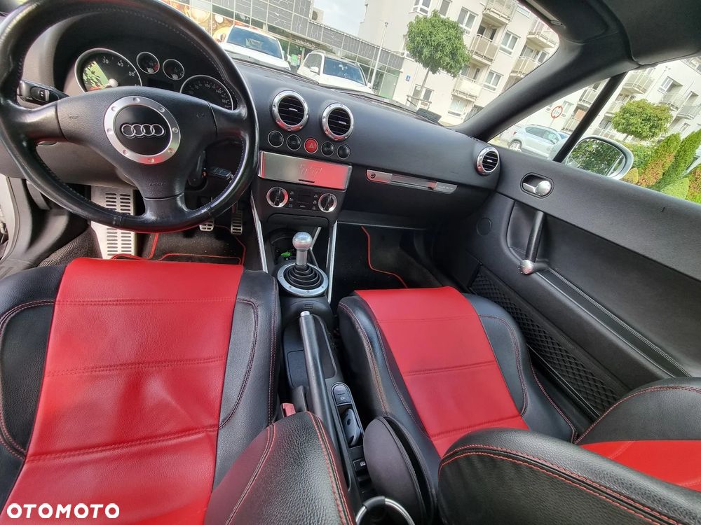 Audi TT Roadster - 9