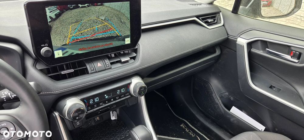 Toyota RAV4 - 14