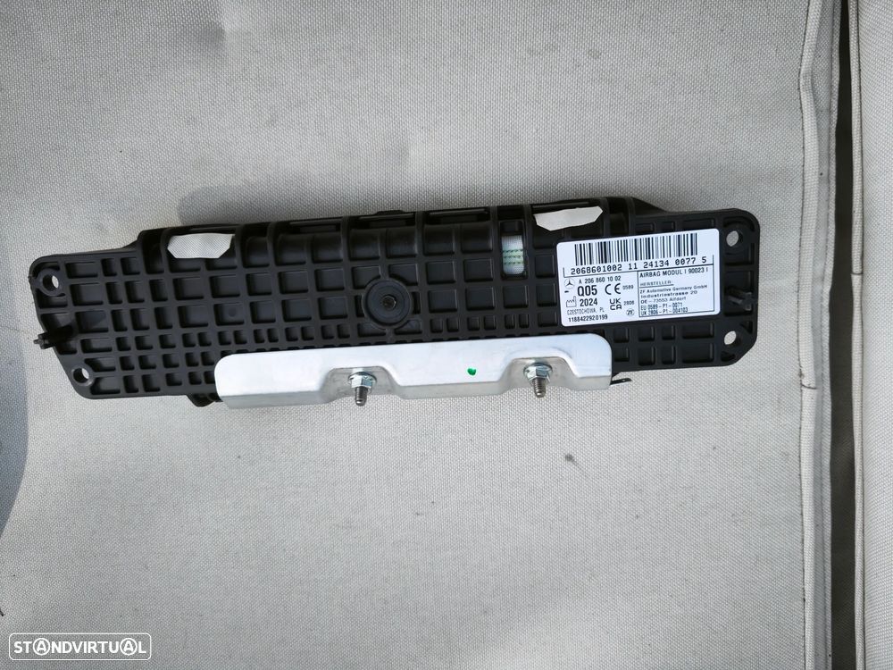 Airbag de joelhos Mercedes classe C w206 - 3