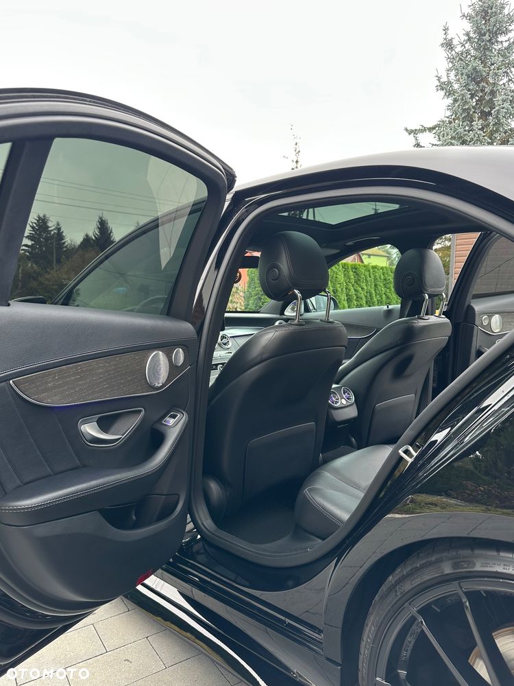 Mercedes-Benz Klasa C 43 AMG 4MATIC - 17