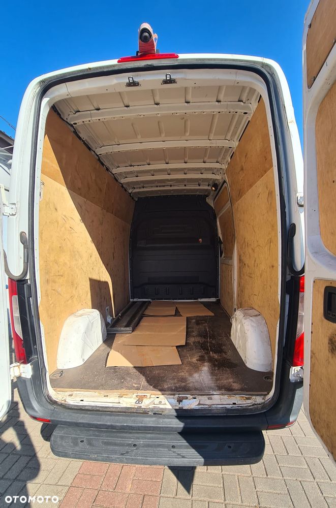Mercedes-Benz SPRINTER 910 - 11