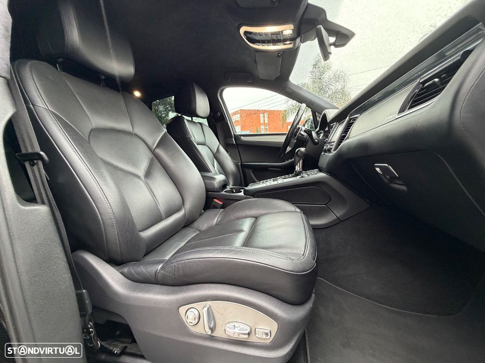 Porsche Macan Turbo - 29