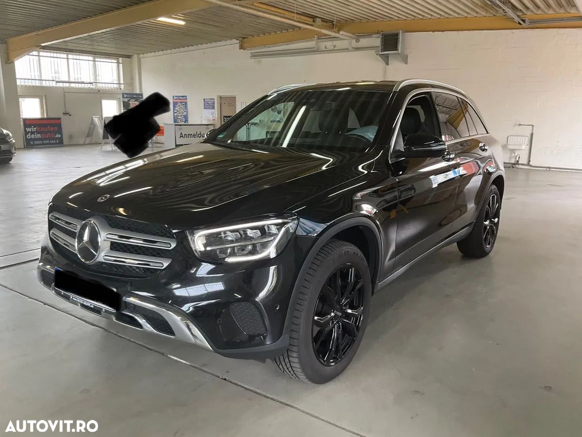 Mercedes-Benz GLC 300 d 4MATIC - 1