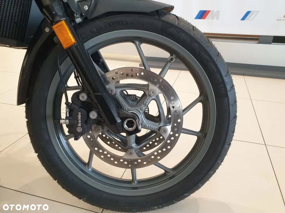 BMW F - 31