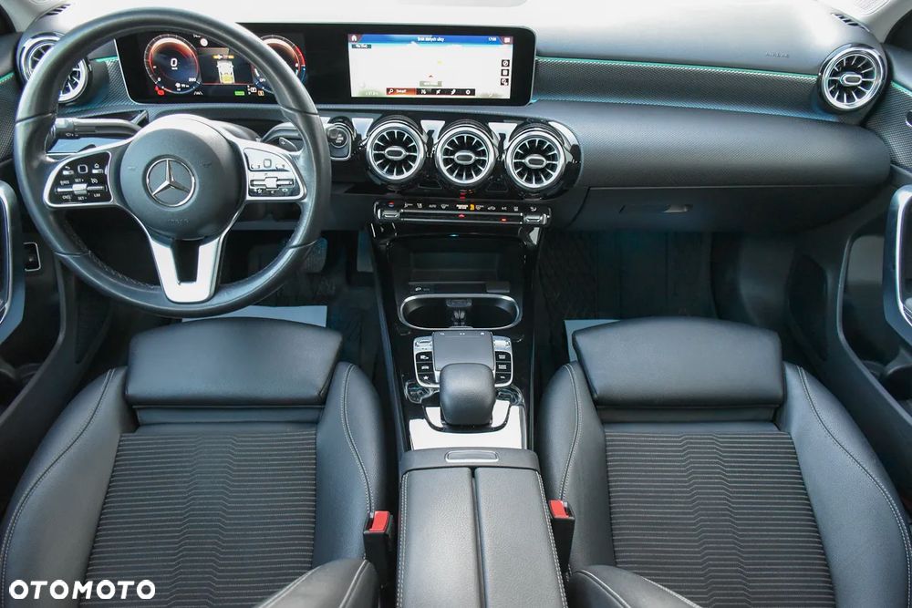 Mercedes-Benz Klasa A 250 e 8G-DCT Progressive Advanced - 18