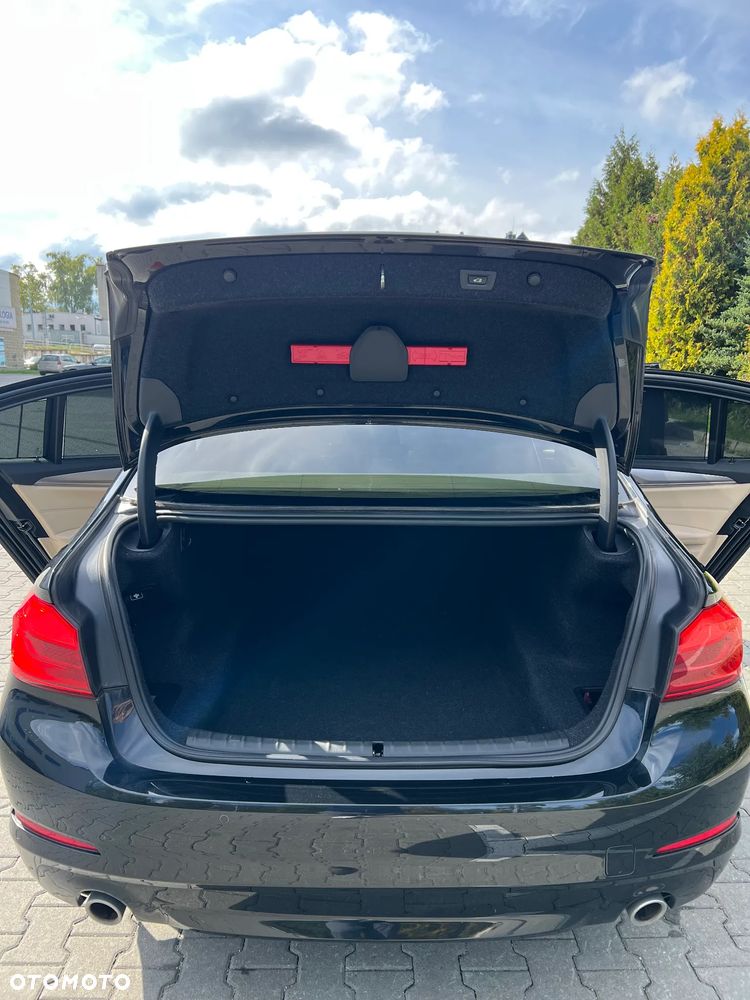 BMW Seria 5 520d - 18