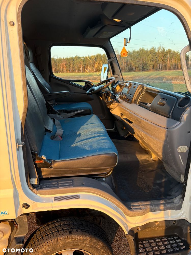 Mitsubishi Fuso Canter - 15