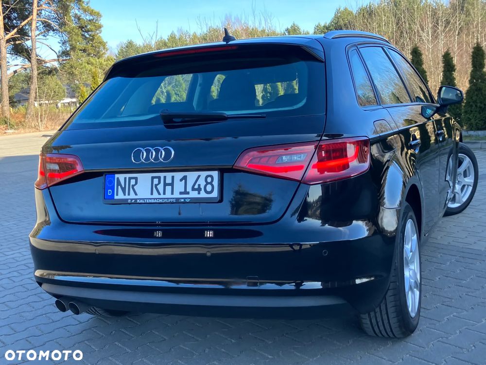 Audi A3 Sportback 2.0 TDI S line Sportpaket - 10